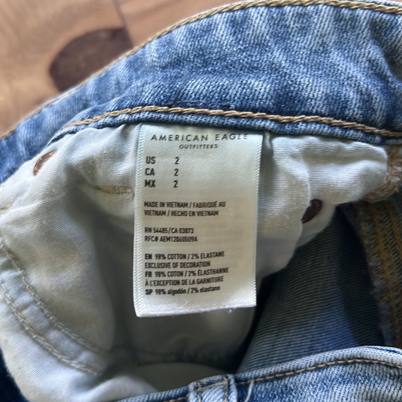 American Eagle jean shorts- super stretch, size 2, worn a few times, great shape - Picture 5 of 5